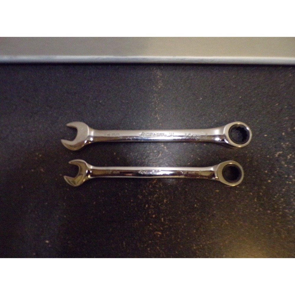 HUSKY 12MM AND 14MM COMBINATION RATCHETING  AND OPEN END WRENCH 12 POINT